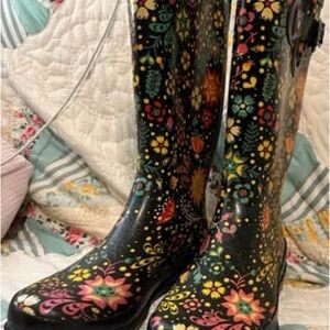 Western Chief Floral Black Rain Boots
